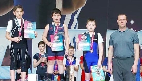 Юные тяжелоатлеты Баксана успешно выступили в Москве