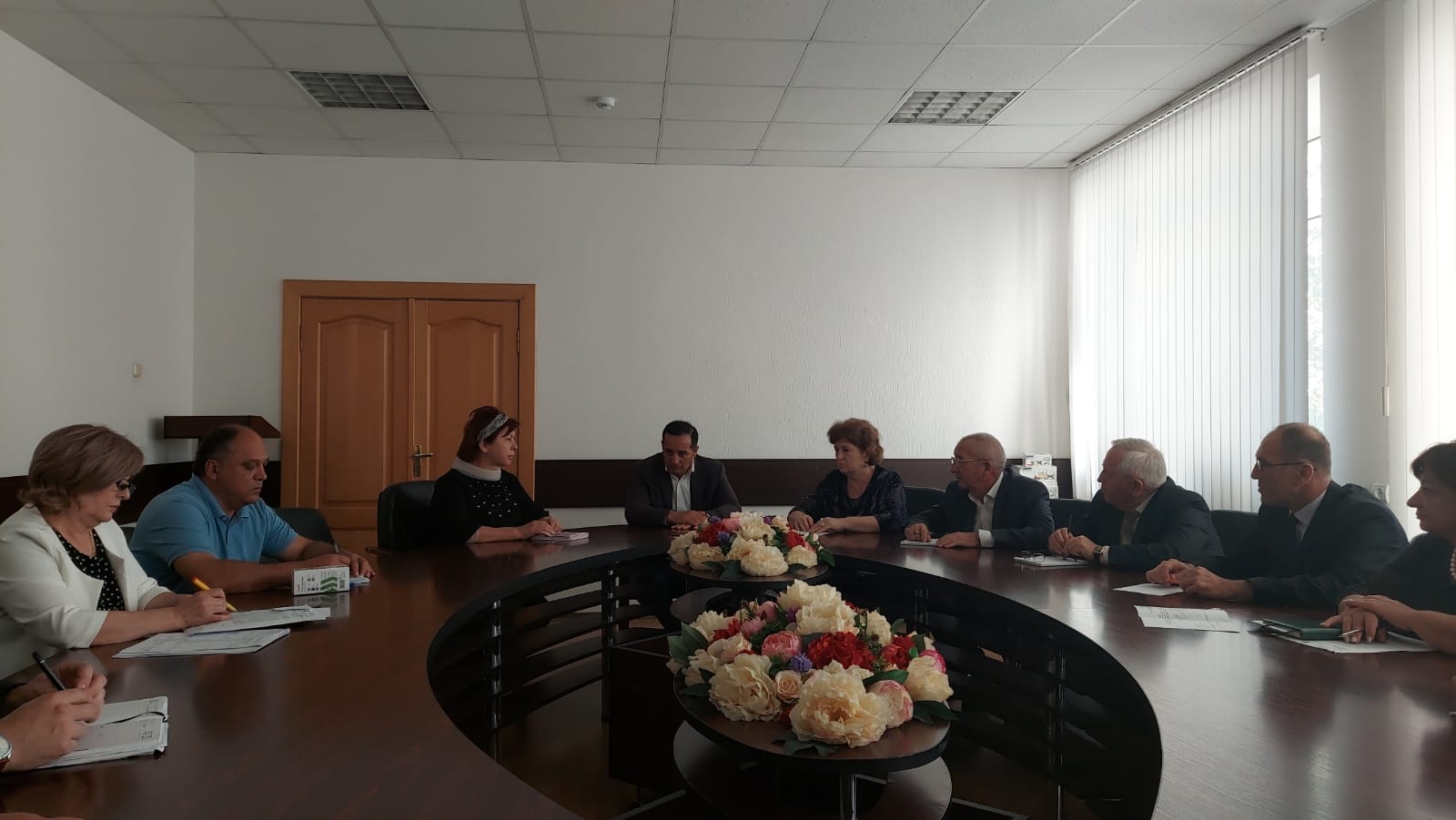 Хачим Мамхегов провел совещание с заместителями и начальниками отделов