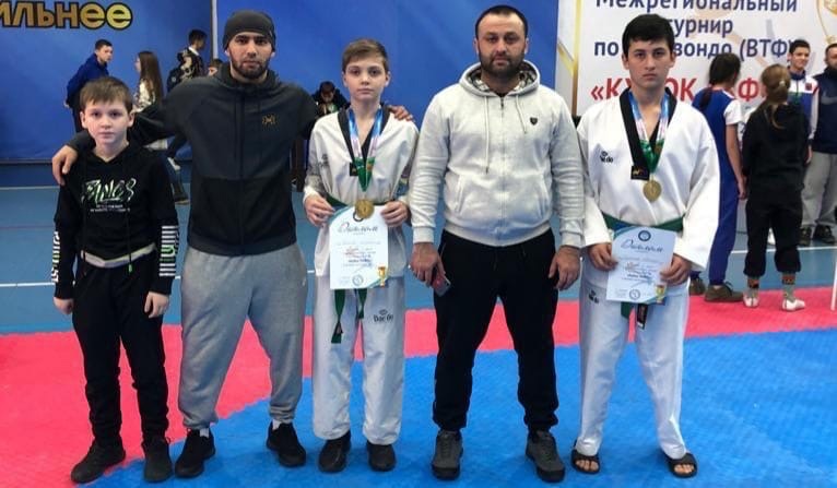 12 спортсменов СШ им.Шаова успешно выступили на межрегиональном турнире по тхэквондо