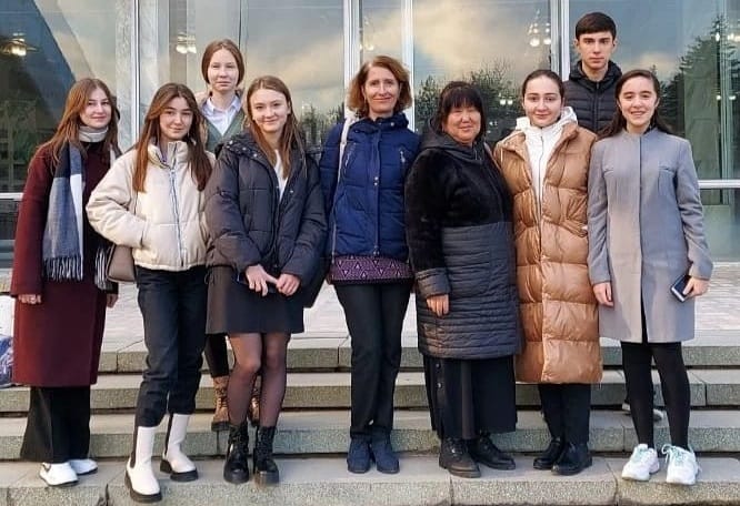 Команда МКОУ СОШ 3 стала призёром кубка КБР по математическим боям